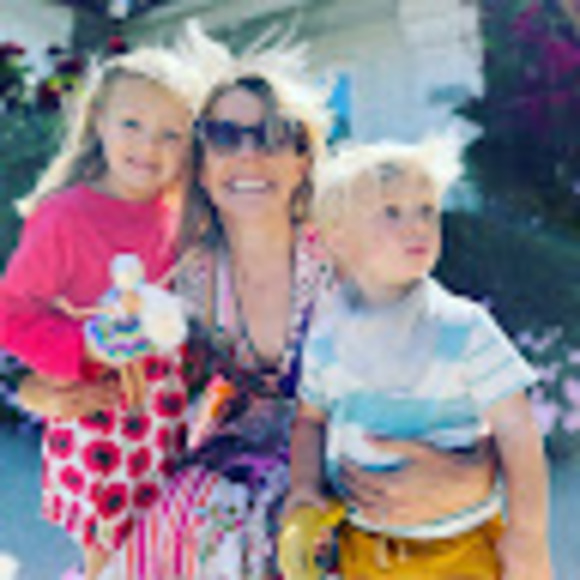 Meet your Posher, Gretchen - Picture 1 of 1